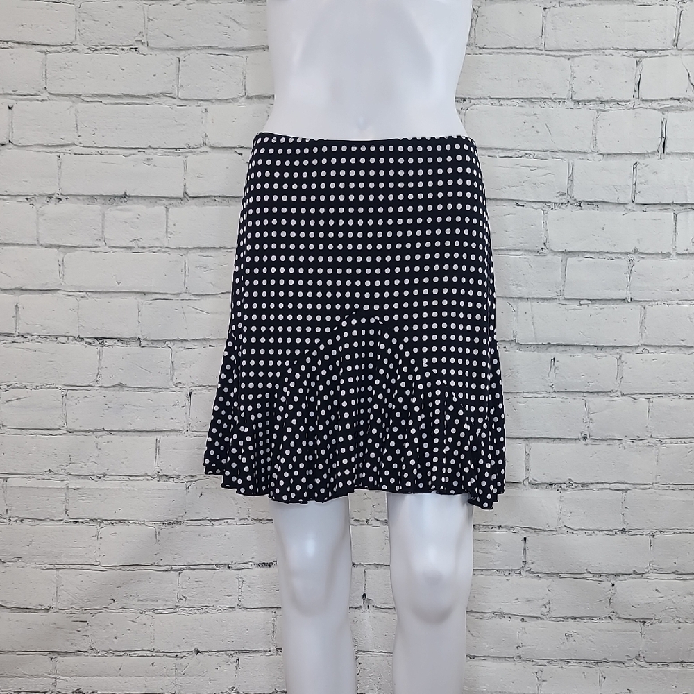 BCX Juniors' Classic 90s Retro Polka Dot Flowy Ruffle Hem Mini Skirt Black/White